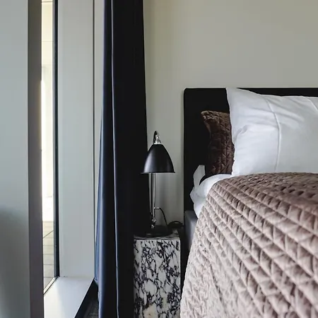 Apartment Luxury Harbourfront Penthouse With Private Rooftop *